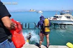 Εθελοντικός καθαρισμός  από δύτες του λιμανιού στο Ναύπλιο