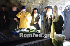 Ο πατριάρχης Ρωσίας στον τάφο του εθνάρχη Μακαρίου