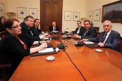 Ο γόρδιος δεσμός για την επόμενη μέρα