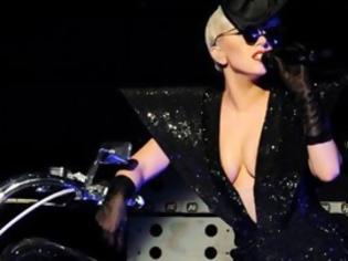 Φωτογραφία για Η Lady Gaga έπαθε διάσειση!