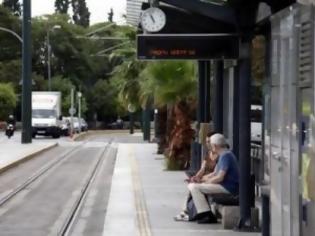 Φωτογραφία για Ρουμάνοι έβγαζαν μεροκάματο παγιδεύοντας μηχανήματα ακύρωσης εισιτηρίων