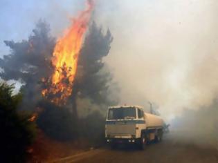 Φωτογραφία για Πύρινο Σαββατοκύριακο-Δύο πυροσβέστες τραυματίες...