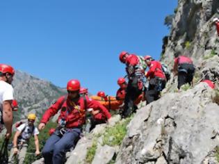 Φωτογραφία για ΤΩΡΑ: Επιχείρηση διάσωσης ορειβάτη στον Όλυμπο από την Ε.Ο.Δ.