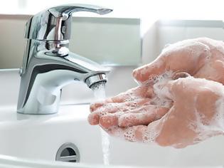 Φωτογραφία για Το πλύσιμο των χεριών προλαμβάνει ασθένειες. Πώς γίνεται σωστά; Τι κακό κάνει το υπερβολικό πλύσιμο;