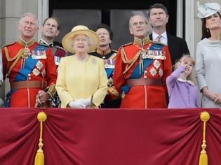 Φωτογραφία για Πώς βγάζει λεφτά η Βρετανική βασιλική οικογένεια