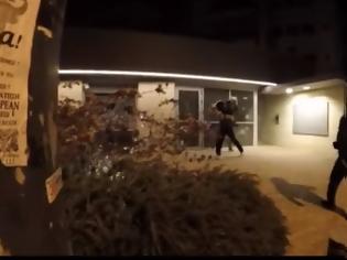 Φωτογραφία για Βίντεο από την επίθεση Ρουβίκωνα
