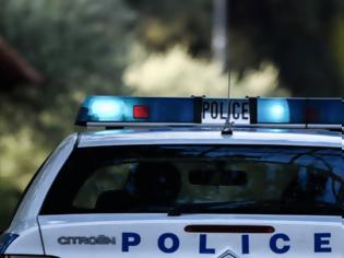 Φωτογραφία για Αιτωλοακαρνανία: Πιστόλι, φυσίγγια και κάλυκες εντοπίστηκαν σε αυτοκίνητο - Μια σύλληψη