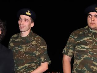 Φωτογραφία για Το ΓΕΕΘΑ για τους 2 Ελληνες στρατιωτικούς: Ουδείς έχει παραπεμφθεί στο Στρατοδικείο