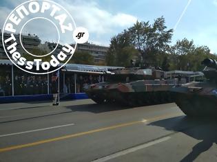 Φωτογραφία για «Σείστηκε» η παραλιακή λεωφόρος της Θεσσαλονίκης από τα άρματα μάχης (ΦΩΤΟ - BINTEO)