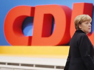 Φωτογραφία για Μέρκελ: Πολιτικός αναβρασμός στην Ευρωζώνη μετά την «αποκαθήλωσή» της