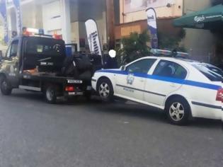 Φωτογραφία για Περιπολία στο… συνεργείο – Επιβαρυμένα τα οχήματα της Αστυνομίας στο Αγρίνιο (ΦΩΤΟ)