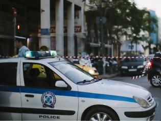 Φωτογραφία για Αμπελόκηποι: Πυροβόλησαν αυτοκίνητο στο οποίο επέβαινε Αλβανός ιδιοκτήτης μπαρ