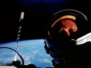 Φωτογραφία για Η πρώτη selfie στο διάστημα