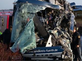 Φωτογραφία για Τροχαίο με σχολικά στη Γερμανία -Τουλάχιστον 40 τραυματίες