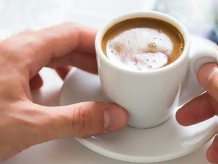 Φωτογραφία για Σας δίνουμε 5 λόγους που πρέπει να ξεκινήσετε να πίνετε ελληνικό καφέ!