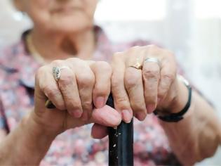 Φωτογραφία για Καλαμάτα: Κακοποίησαν ηλικιωμένη για να αρπάξουν... 11 ευρώ