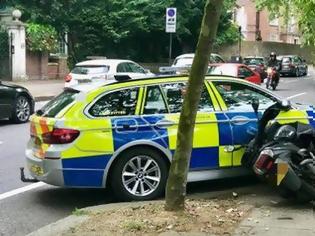 Φωτογραφία για Αγγλία: Οι αρχηγοί τη αστυνομίας ξεκαθάρισαν ότι τα περιπολικά έχουν το… ελεύθερο να χτυπήσουν και να εμβολίσουν τους δράστες