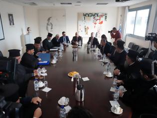 Φωτογραφία για Συνάντηση του Υπουργού Παιδείας με τους εκπροσώπους του Ιερού Συνδέσμου Κληρικών Ελλάδος και της Ένωσης Συνδέσμων Κληρικών Κρήτης