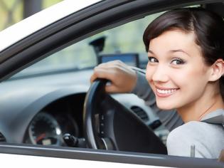 Φωτογραφία για Καλύτεροι και πιο προσεκτικοί οδηγοί δεν είναι οι άνδρες, αλλά οι γυναίκες, σύμφωνα με τα αποτελέσματα ερευνών!