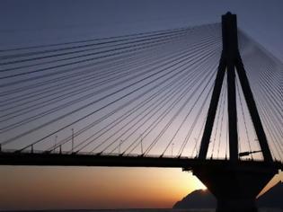 Φωτογραφία για Το δράμα πίσω από την απόπειρα αυτοκτονίας 35χρονου από τη Γέφυρα Ρίου - Αντιρρίου