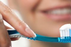 Τι σχέση μπορεί να έχει ο καρκίνος του οισοφάγου με το βούρτσισμα των δοντιών;