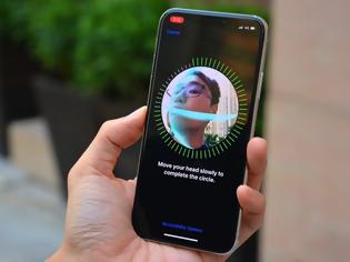 Φωτογραφία για Η Apple μπορεί να κυκλοφορήσει το iPhone με αναγνωριστικό προσώπου και αναγνωριστικό αφής