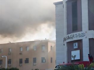 Φωτογραφία για Λιβύη: Το Ι.Κ. ανέλαβε την ευθύνη για την επίθεση στο υπ. Εξωτερικών