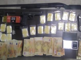 Φωτογραφία για Κρήτη: Κοκαΐνη, όπλα και... αρκετά μετρητά - Δεκατρείς συλλήψεις