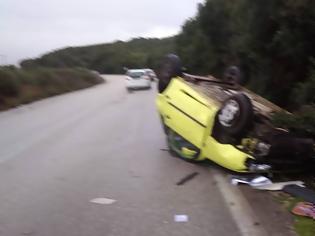 Φωτογραφία για Τροχαίο ατύχημα στο δρόμο ΒΟΝΙΤΣΑ-ΛΕΥΚΑΔΑ! Ντελαπάρισε αυτοκίνητο | ΦΩΤΟ
