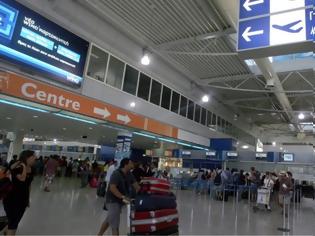 Φωτογραφία για Die Welt: Μετανάστες με πλαστά χαρτιά διακινούνται από Ελληνικά αεροδρόμια