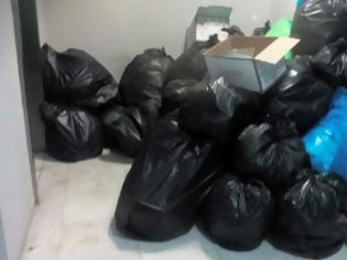 Φωτογραφία για Γεμάτες σκουπίδια οι αστυνομικές υπηρεσίες: «Κανένας υπηρεσιακός παράγοντας δεν ενδιαφέρεται»