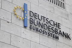 Handelsblatt: Η Γερμανία κέρδισε 368 δισ. ευρώ από τα χαμηλά επιτόκια