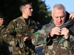 Φωτογραφία για Αρχηγός ΓΕΕΘΑ ναύαρχος Ευάγγελος Αποστολάκης: Ο νέος υπουργός Εθνικής Άμυνας – Ποιος ακριβώς είναι