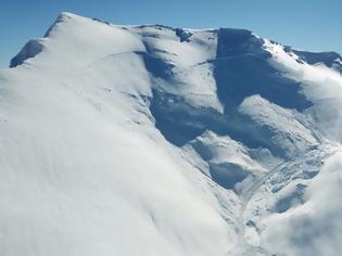 Φωτογραφία για Χιονοστιβάδα στα Καλάβρυτα: Με τη βοήθεια ειδικού θα «ρίξουν» όλο το χιόνι