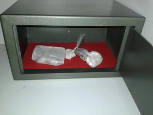 Φωτογραφία για Κρήτη: Είχαν ένα χρηματοκιβώτιο γεμάτο…. κοκαΐνη