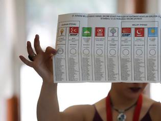 Φωτογραφία για Σκάνδαλο στην Τουρκία: Βρέθηκε ψηφοφόρος ετών… 165