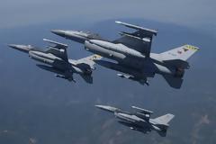 Θέλει ελληνικό αίμα η Άγκυρα: Τουρκικά F-16 προσπάθησαν να ρίξουν Super Puma της ΠΑ στο Φαρμακονήσι – Κινδύνευσαν οι ζωές των Ελλήνων πιλότων