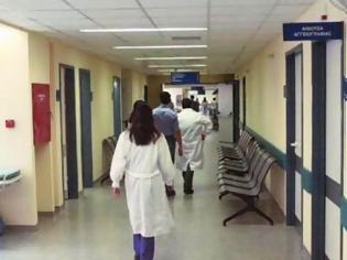 Φωτογραφία για Συνελήφθησαν 25 παράνομες αποκλειστικές νοσοκόμες σε νοσοκομεία της Δυτικής Αττικής