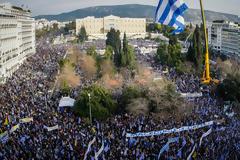 Συλλαλητήριο: Λαϊκός ξεσηκωμός για τη Μακεδονία - Περισσότεροι από 200.000 από τη Β. Ελλάδα