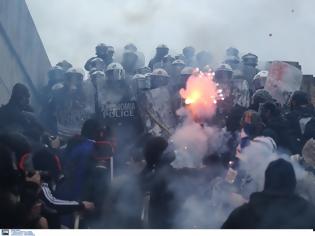 Φωτογραφία για Το «δικαίωμα του συνέρχεσθαι»: Οι «χρήσιμοι» μπαχαλάκηδες και η  αυθαίρετη χρήση βίας της ΕΛΑΣ - του Νικολάου Μπλάνη