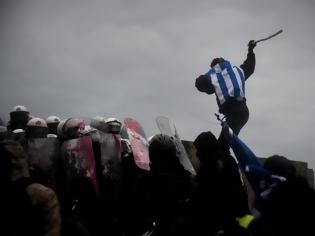 Φωτογραφία για Ένωση Πρέβεζας: Η Αστυνομία γίνεται σάκος του μποξ ανάμεσα στους πολίτες και την Κυβέρνηση