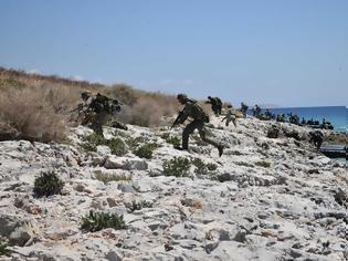 Φωτογραφία για ΑΣΔΕΝ: Κάνουν «φρούριο» τα νησιά με εκατοντάδες πυροβόλα