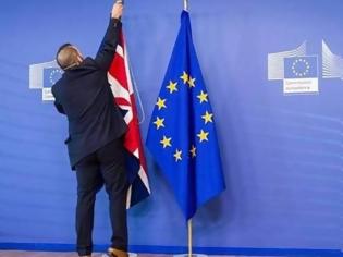 Φωτογραφία για Brexit: Το βρετανικό ΥΠΕΣ θα τερματίσει την ελευθερία κίνησης αν δεν υπάρξει συμφωνία