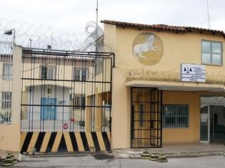 Φωτογραφία για Αυτοπυρπολήθηκε κρατούμενος στις φυλακές Λάρισας