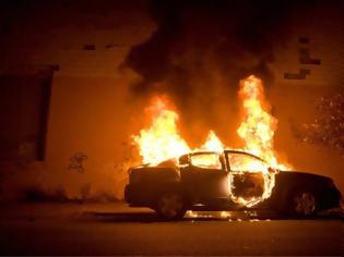Φωτογραφία για Ηράκλειο: Στις φλόγες τυλίχτηκε όχημα