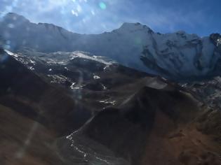 Φωτογραφία για Κινδυνεύουν να λιώσουν οι παγετώνες των Ιμαλαΐων
