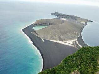 Φωτογραφία για Νησί που ξεπετάχτηκε το 2015 εξερευνήθηκε για πρώτη φορά! (pics)