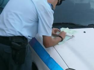 Φωτογραφία για Κρήτη: Καβγάς-φαρσοκωμωδία με αστυνομικό! Τους «έγραψε» ενώ μετέφεραν 1,5 εκατ. ευρώ
