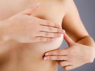 Φωτογραφία για Καρκίνος: Νέα προειδοποίηση κινδύνου από εμφυτεύματα μαστού