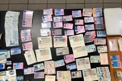 Εξαρθρώθηκε συμμορία αλλοδαπών που πλαστογραφούσε διαβατήρια στο κέντρο της Αθήνας